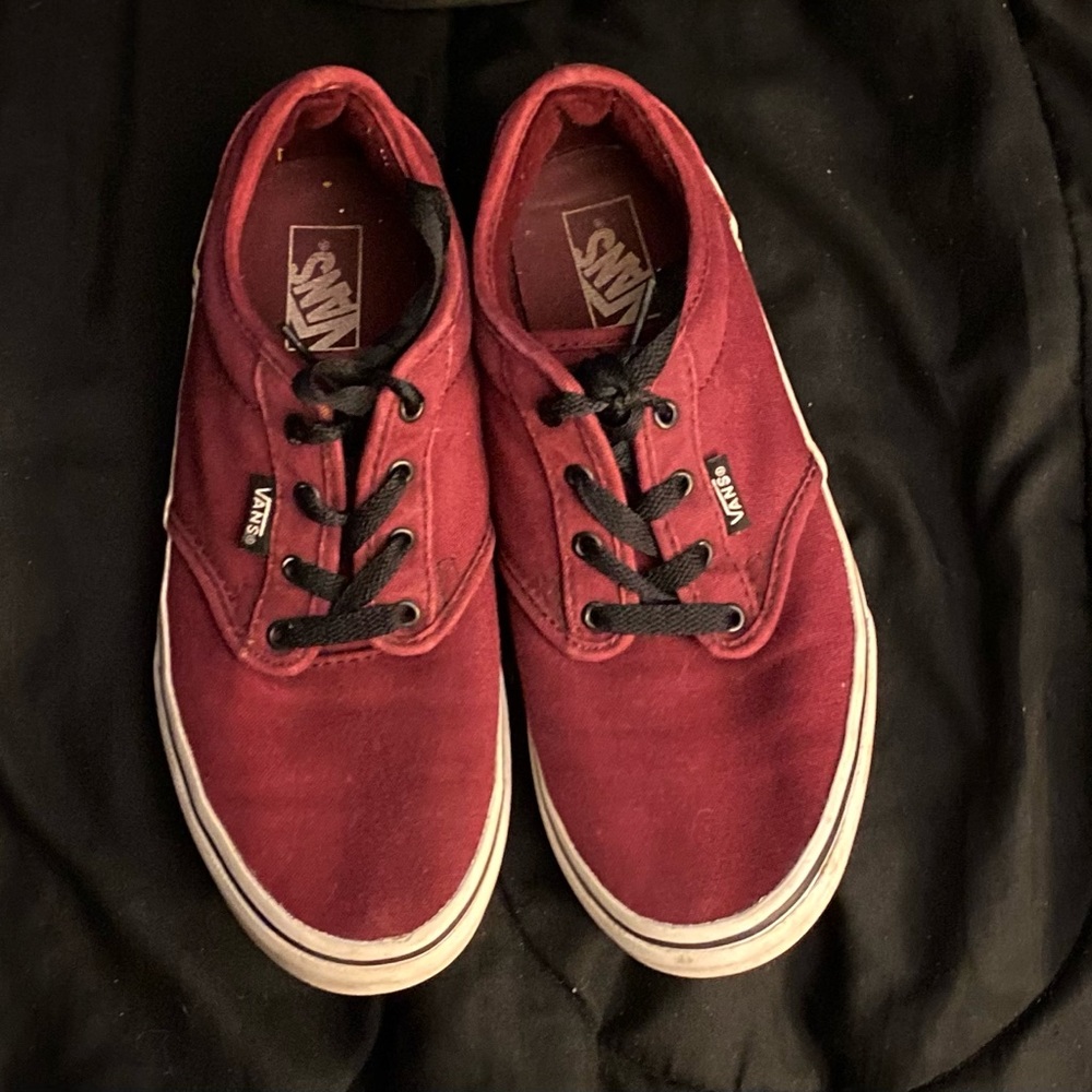 Maroon vans youth